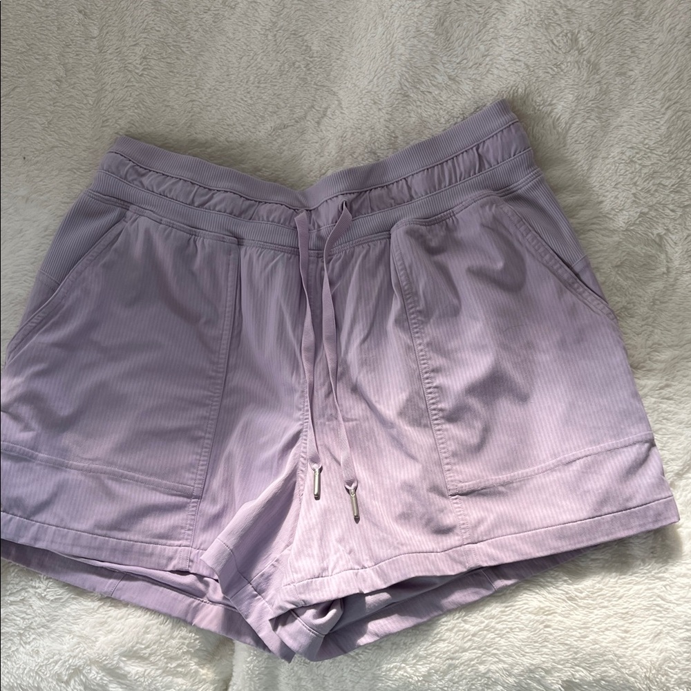 Lululemon Lululemon Dance Studio Shorts Size 6 Lilac Lavender